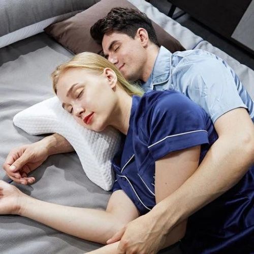 Curved Pillow for Couples